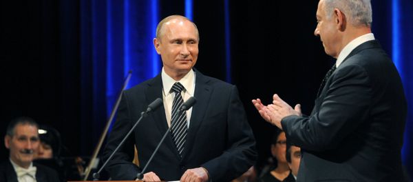 June 7, 2016. Russian President Vladimir Putin (left) and Israeli Prime Minister Benjamin Netanyahu before a concert devoted to the 25th anniversary of the restoration of Russian-Israeli diplomatic relations in the Bolshoi Theater, Moscow. - Sputnik International