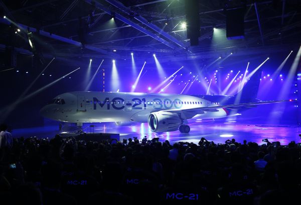 Presentation of MC-21-300 mid-range aircraft at the Irkutsk Aircraft Plant (Irkut Corporation), June 2016. Presentation of MC-21-300 mid-range aircraft at the Irkutsk Aircraft Plant (Irkut Corporation), June 2016. - Sputnik International