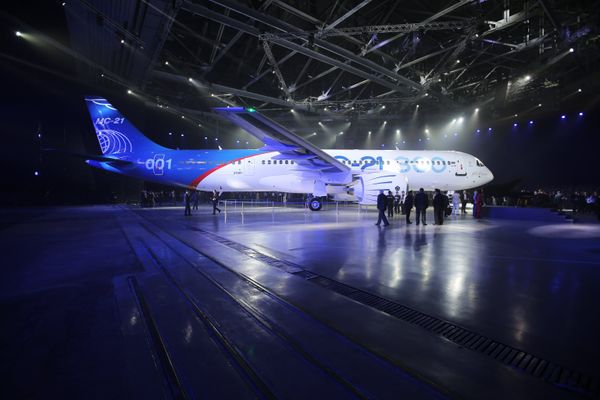 Presentation of MC-21-300 mid-range aircraft at the Irkutsk Aircraft Plant. File photo Presentation of MC-21-300 mid-range aircraft at the Irkutsk Aircraft Plant. File photo - Sputnik International