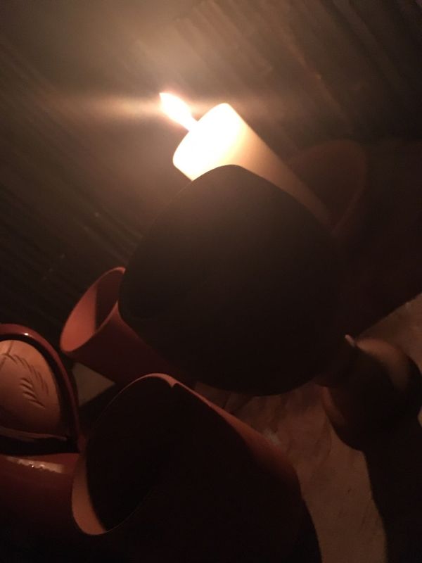 Candles are the only light in clothing-optional restaurant in London - Sputnik International