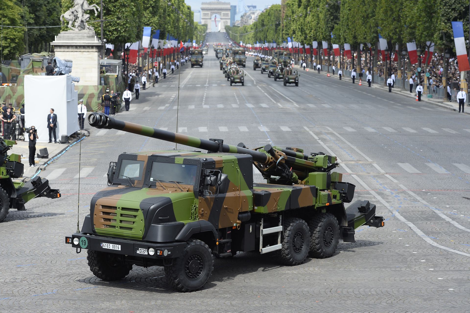 A Caesar vehicle of the 40th Artillery Regiment takes part in the annual Bastille Day military parade in Paris (File) - Sputnik International, 1920, 17.02.2023