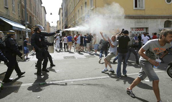 Football Soccer - Euro 2016 - England v Russia - Group B - Stade Velodrome, Marseille, France - 11/6/16 Police use teargas on supporters near port of Marseille before the game - Sputnik International