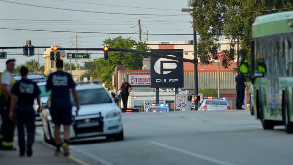Police lock down Orange Avenue around Pulse nightclub, where people were killed by a gunman in a shooting rampage in Orlando, Florida June 12, 2016 Police lock down Orange Avenue around Pulse nightclub, where people were killed by a gunman in a shooting rampage in Orlando, Florida June 12, 2016 - Sputnik International