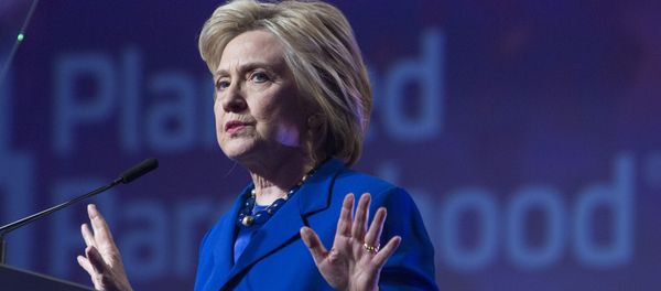 Democratic presidential candidate Hillary Clinton addresses the Planned Parenthood Action Fund in Washington - Sputnik International