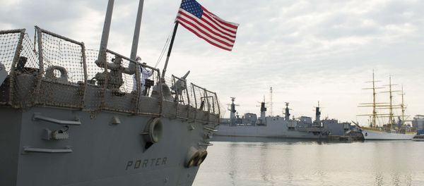 The American flag flies at half-mast aboard the guided-missile destroyer USS Porter (DDG 78) during a scheduled port visit to Constanta, Romania June 13, 2016. The American flag flies at half-mast aboard the guided-missile destroyer USS Porter (DDG 78) during a scheduled port visit to Constanta, Romania June 13, 2016. - Sputnik International