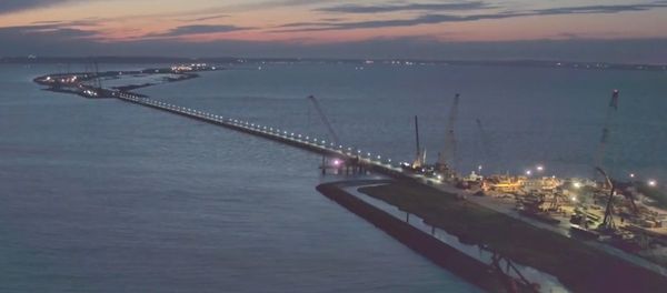 Kerch Strait Bridge: Building the Future - Sputnik International