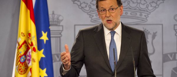Spanish Prime minister Mariano Rajoy gives a press Conference after meeting with Spanish King, at La Moncloa palace in Madrid on February 26, 2016. Spanish Prime minister Mariano Rajoy gives a press Conference after meeting with Spanish King, at La Moncloa palace in Madrid on February 26, 2016. - Sputnik International