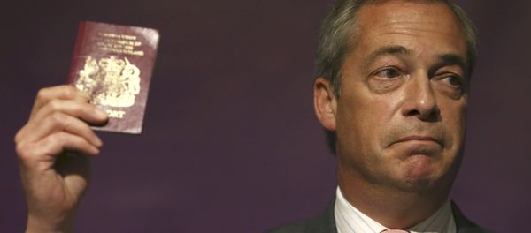Leader of the United Kingdom Independence Party (UKIP) Nigel Farage holds his passport as he speaks at pro Brexit event in London, Britain June 3, 2016. Leader of the United Kingdom Independence Party (UKIP) Nigel Farage holds his passport as he speaks at pro Brexit event in London, Britain June 3, 2016. - Sputnik International