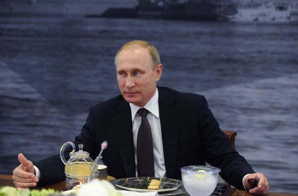 President Putin meeting with heads of leading international news agencies on Friday, 17.06.2016, St. Petersburg President Putin meeting with heads of leading international news agencies on Friday, 17.06.2016, St. Petersburg - Sputnik International