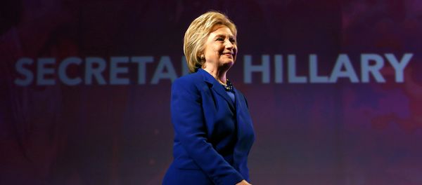 Democratic U.S. presidential candidate Hillary Clinton walks to the podium to address the Planned Parenthood Action Fund in Washington, U.S., June 10, 2016 - Sputnik International