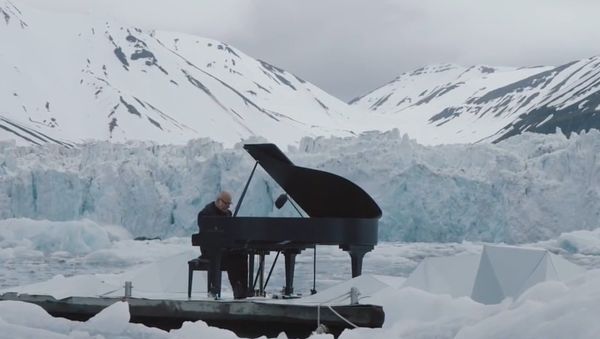 Elegy for the Arctic by Ludovico Einaudi - Sputnik International