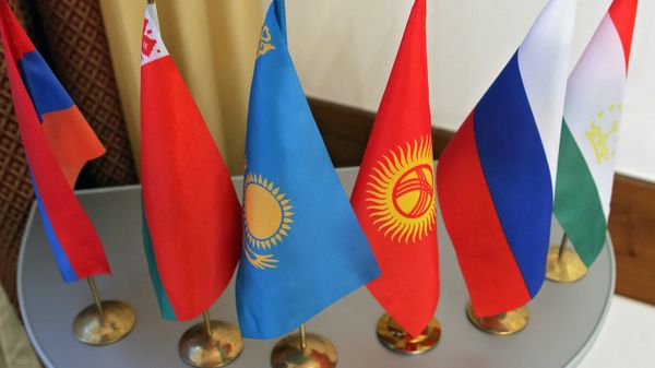 Flags of the member states of the SCO, CSTO, CIS and EurAsEC. - Sputnik International