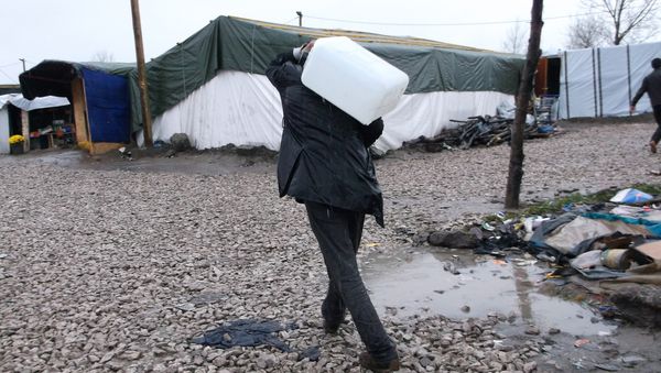 It's very difficult to bring water home, especially in this weather. My brother does this every day, sometimes me and my little sister carry some also - Sultana, 11, Afghanistan. It's very difficult to bring water home, especially in this weather. My brother does this every day, sometimes me and my little sister carry some also - Sultana, 11, Afghanistan. - Sputnik International