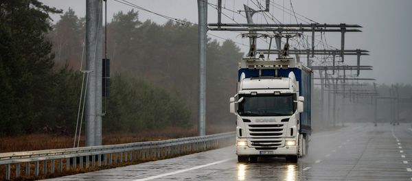 Electric road - Sputnik International