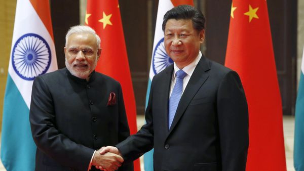 Indian Prime Minister Narendra Modi, left, and Chinese President Xi Jinping. (File) - Sputnik International