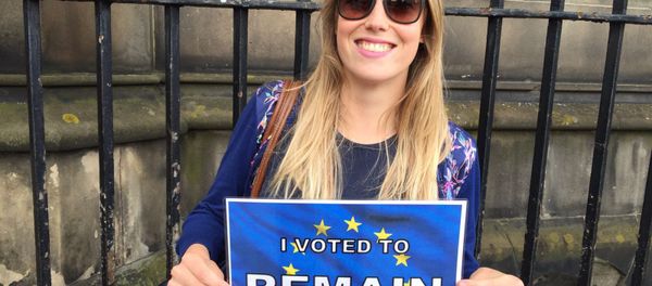 A voter in Edinburgh, Scotland. - Sputnik International