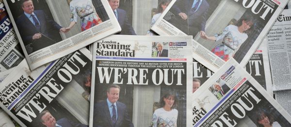 An arrangement of newspapers pictured in London on June 24, 2016, as an illustration, shows the front page of the London Evening Standard newpaper reporting the resignation of British Prime Minister David Cameron following the result of the UK's vote to leave the EU in the June 23 referendum. An arrangement of newspapers pictured in London on June 24, 2016, as an illustration, shows the front page of the London Evening Standard newpaper reporting the resignation of British Prime Minister David Cameron following the result of the UK's vote to leave the EU in the June 23 referendum. - Sputnik International