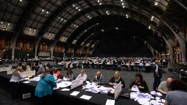 Counting votes in the UK referendum on EU membership, in Manchester Counting votes in the UK referendum on EU membership, in Manchester - Sputnik International