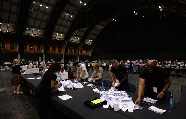 Counting votes in the UK referendum on EU membership, in Manchester - Sputnik International