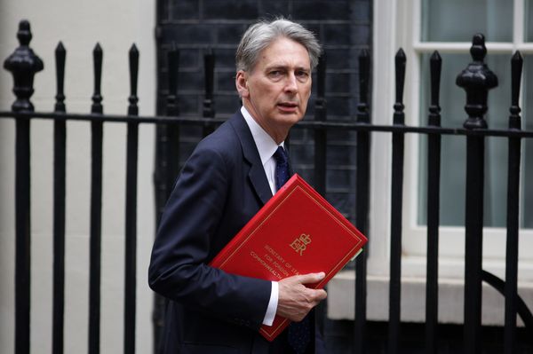 Ex-Chancellors Warn UK to Face '1980s-Level' Unemployment in Wake of COVID-19 Pandemic Ex-Chancellors Warn UK to Face '1980s-Level' Unemployment in Wake of COVID-19 Pandemic - Sputnik International