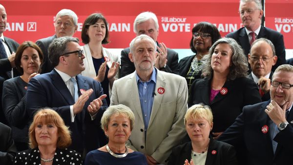 Leader of the British opposition Labour Party, Jeremy Corbyn (C), smiles as he poses with members of the shadow cabinet including Deputy leader Tom Watson (CL) and Shadow Health Secretary Heidi Alexander (CR), Labour Party and TUC members during a photocall for the 'Labour In for Britain' campaign in London, on June 14, 2016 calling for a remain vote in the EU referendum Leader of the British opposition Labour Party, Jeremy Corbyn (C), smiles as he poses with members of the shadow cabinet including Deputy leader Tom Watson (CL) and Shadow Health Secretary Heidi Alexander (CR), Labour Party and TUC members during a photocall for the 'Labour In for Britain' campaign in London, on June 14, 2016 calling for a remain vote in the EU referendum - Sputnik International