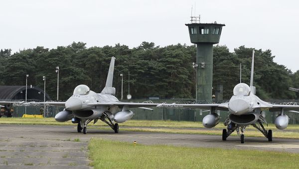 A picture taken on June 27, 2016 shows the departure of six planes of the Belgian army, F-16 fighter jets at themilitary airbase in Kleine Brogel, Peer to participate in the Operation Guardian Falcon (ODF) as part of the international mission against Islamic State (IS) in Middle East A picture taken on June 27, 2016 shows the departure of six planes of the Belgian army, F-16 fighter jets at themilitary airbase in Kleine Brogel, Peer to participate in the Operation Guardian Falcon (ODF) as part of the international mission against Islamic State (IS) in Middle East - Sputnik International