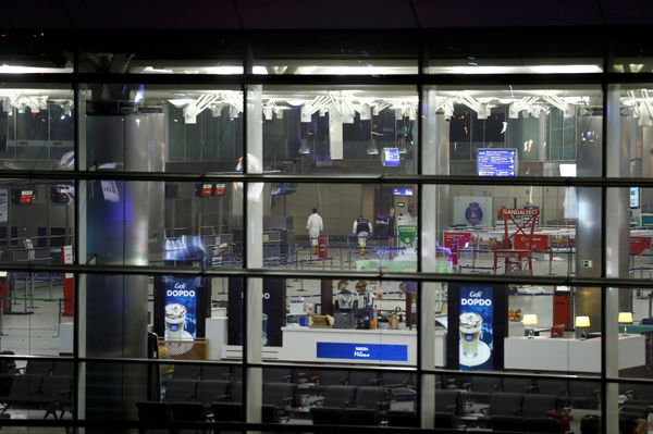 Officials walk inside Turkey's largest airport, Istanbul Ataturk, Turkey, following a blast on June 28, 2016 Officials walk inside Turkey's largest airport, Istanbul Ataturk, Turkey, following a blast on June 28, 2016 - Sputnik International