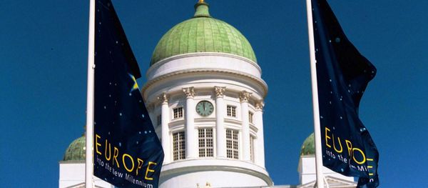 Blue flags carrying the slogan Europe -into the new millenium fly in the front of the Cathedral in Helsinki (file) Blue flags carrying the slogan Europe -into the new millenium fly in the front of the Cathedral in Helsinki (file) - Sputnik International