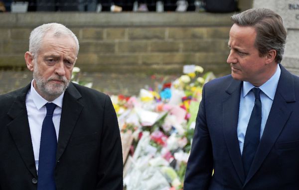Former British Prime Minister David Cameron (R) and Labour Party leader Jeremy Corbyn (L) Former British Prime Minister David Cameron (R) and Labour Party leader Jeremy Corbyn (L) - Sputnik International