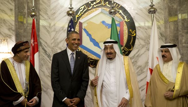 From left, Oman's Deputy Prime Minister Fahd bin Mahmoud al-Said, Saudi Arabia's King Salman, U.S. President Barack Obama and Bahrain's King Hamad bin Isa al Khalifa -- April 21, 2016 From left, Oman's Deputy Prime Minister Fahd bin Mahmoud al-Said, Saudi Arabia's King Salman, U.S. President Barack Obama and Bahrain's King Hamad bin Isa al Khalifa -- April 21, 2016 - Sputnik International