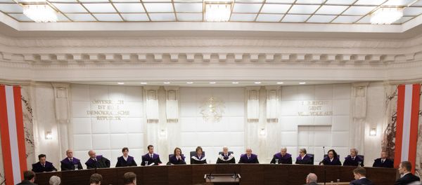 View on the podium with the President of the Constitutional Court of Austria Gerhart Holzinger (C-R) and vice president Brigitte Bierlein (C-L) prior to the first public hearing to deal with the action of annulment of the result of Austrian Presidential election run-off, on June 20, 2016 in Vienna. (File) - Sputnik International