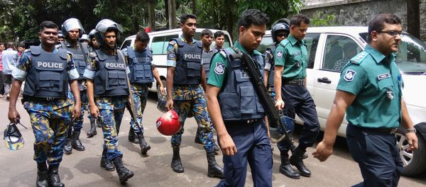 Security personnel are seen near the Holey Artisan restaurant hostage site, in Dhaka, Bangladesh, July 2, 2016. Security personnel are seen near the Holey Artisan restaurant hostage site, in Dhaka, Bangladesh, July 2, 2016. - Sputnik International