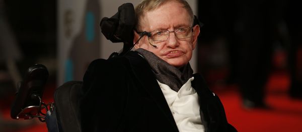 British scientist Stephen Hawking arrives for the BAFTA British Academy Film Awards at the Royal Opera House in London on February 8, 2015. - Sputnik International