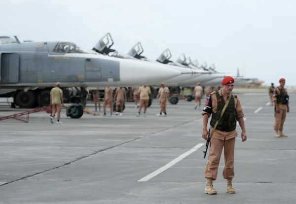 Russian servicemen at the Hmeymim airbase in Syria. File photo  - Sputnik International