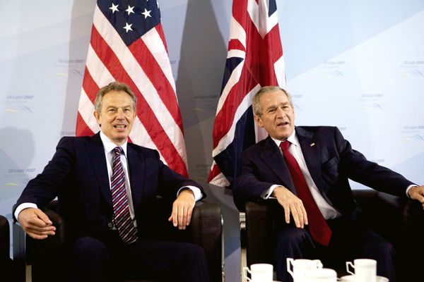 US President George W. Bush (R) and Britain’s Prime Minister Tony Blair pose for photographers prior a bilateral meeting 07 June 2007 on the sidelines of the G8 Summit in Heiligendamm, northeastern Germany. US President George W. Bush (R) and Britain’s Prime Minister Tony Blair pose for photographers prior a bilateral meeting 07 June 2007 on the sidelines of the G8 Summit in Heiligendamm, northeastern Germany. - Sputnik International