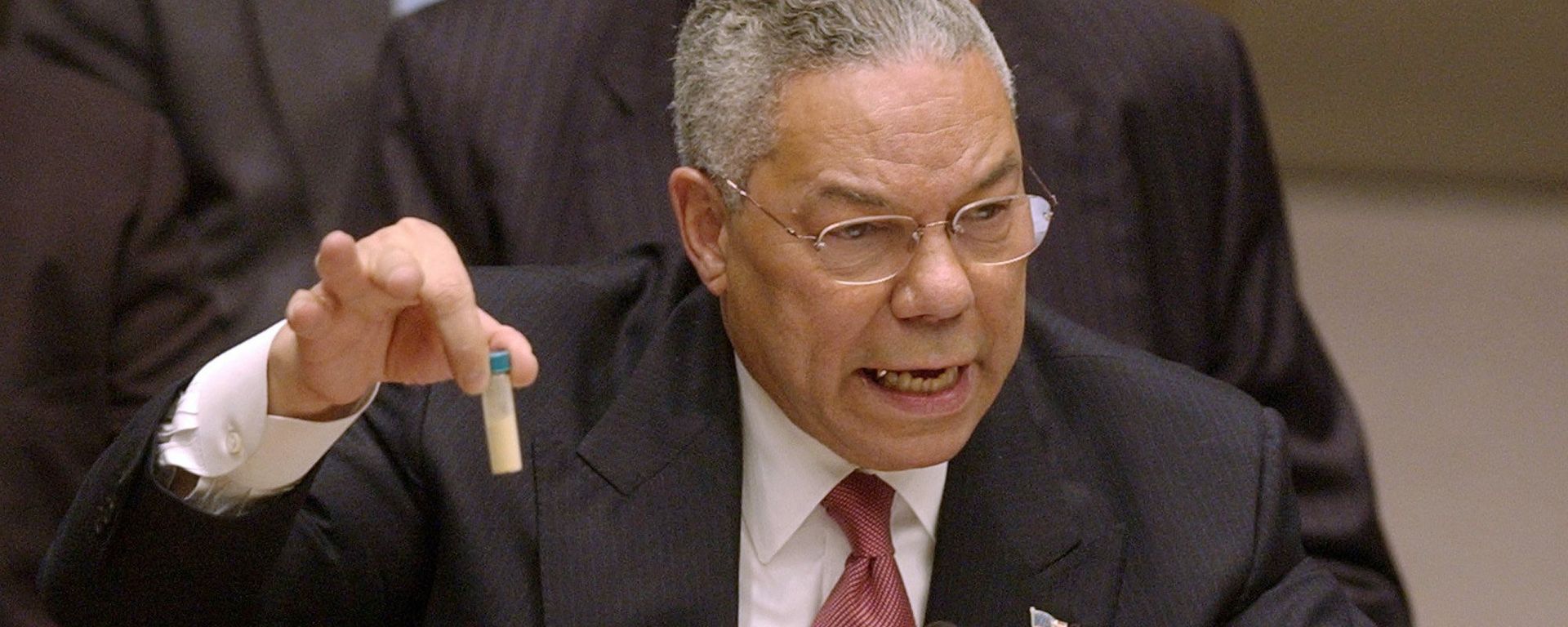 The image seen round the world of Secretary of State Colin Powell and his mock vial of anthrax,which he held up during a presentation before the UN on Iraq's alleged weapons of mass destruction program, February 5, 2003. The image seen round the world of Secretary of State Colin Powell and his mock vial of anthrax,which he held up during a presentation before the UN on Iraq's alleged weapons of mass destruction program, February 5, 2003. - Sputnik International, 1920, 18.10.2021