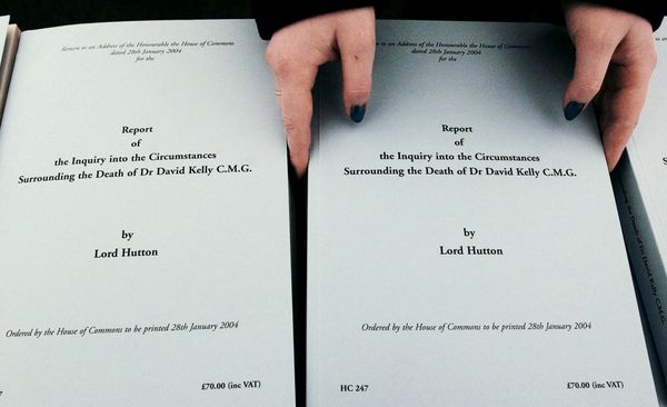 Copies of the Hutton report are stacked at the Royal Courts of Justice in London 28 January, 2004 ahead of Lord Brian Hutton's summarization the conclusions of his report into the suicide of weapons expert David Kelly that hurled Prime Minister Tony Blair into his worst political crisis in office. Copies of the Hutton report are stacked at the Royal Courts of Justice in London 28 January, 2004 ahead of Lord Brian Hutton's summarization the conclusions of his report into the suicide of weapons expert David Kelly that hurled Prime Minister Tony Blair into his worst political crisis in office. - Sputnik International