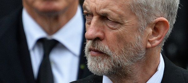 British opposition Labour party leader Jeremy Corbyn (R) and former British Prime Minister Tony Blair attend the Remembrance Sunday ceremony at the Cenotaph on Whitehall, London, on November 8, 2015. British opposition Labour party leader Jeremy Corbyn (R) and former British Prime Minister Tony Blair attend the Remembrance Sunday ceremony at the Cenotaph on Whitehall, London, on November 8, 2015. - Sputnik International
