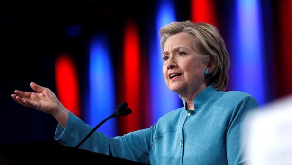 Democratic US presidential candidate Hillary Clinton speaks at the U.S. Conference of Mayors 84th Annual Meeting in Indianapolis, Indiana United States - Sputnik International