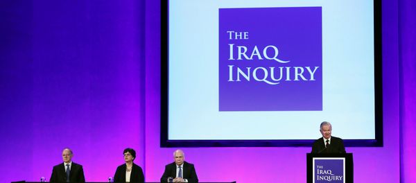 Sir John Chilcot presents The Iraq Inquiry Report at the Queen Elizabeth II Centre in Westminster, London, Britain July 6, 2016. - Sputnik International