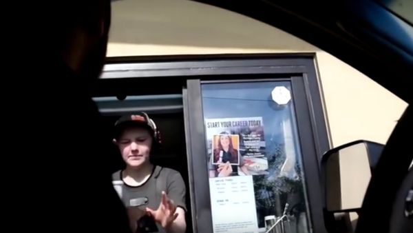 Sweet revenge in McDonald's drive thru - Sputnik International