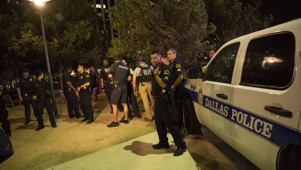 Police cars sit on Main Street in Dallas following the sniper shooting during a protest on July 7, 2016. - Sputnik International