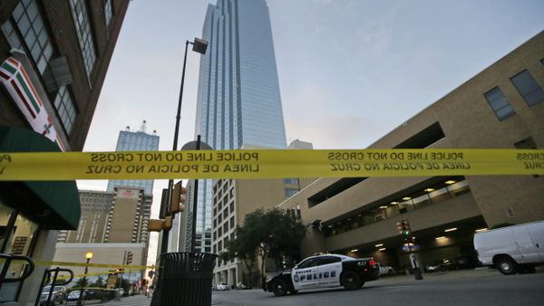 Police tape marks off the area where a shooting took place in downtown Dallas, Friday, July 8, 2016. Police tape marks off the area where a shooting took place in downtown Dallas, Friday, July 8, 2016. - Sputnik International