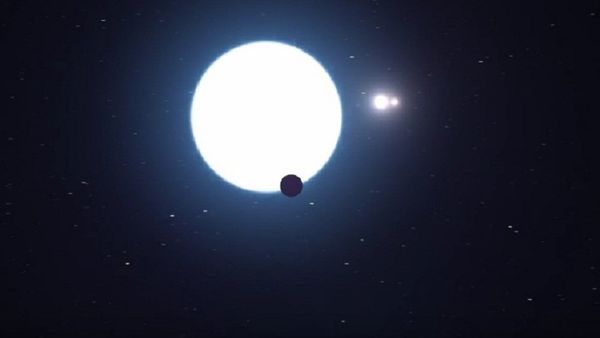 Artist’s impression of planet orbiting in the HD 131399 system Artist’s impression of planet orbiting in the HD 131399 system - Sputnik International