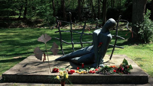 A memorial in Hamburg at the burial of 652 Soviet POWs killed at the Neuengamme concentration camp between October 1941 and May 1942 A memorial in Hamburg at the burial of 652 Soviet POWs killed at the Neuengamme concentration camp between October 1941 and May 1942 - Sputnik International