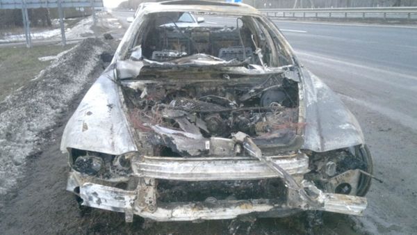 Torched Maserati Quattroporte - Sputnik International