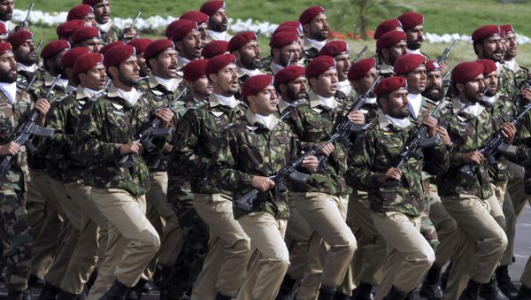 Pakistani commandos from the Special Services Group march during a military parade to mark Pakistan's Republic Day in Islamabad. - Sputnik International