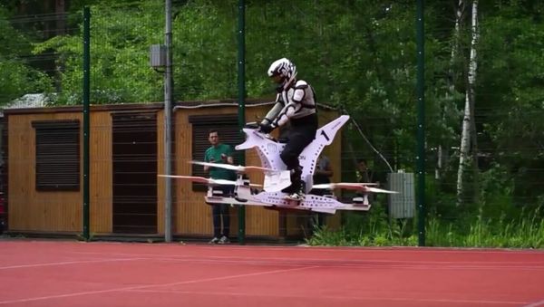The Russian company Hoversurf has created a flying motorcycle capable of accelerating up to 100 kilometers per hour, according to the newspaper Izvestia - Sputnik International