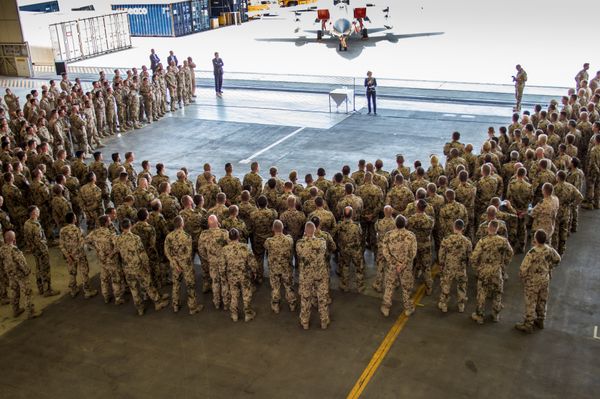 German Defence Minister Ursula von der Leyen addresses the Counter DAESH contingent at Incirlik airbase in the southern city of Adana, Turkey, July 1, 2016 - Sputnik International