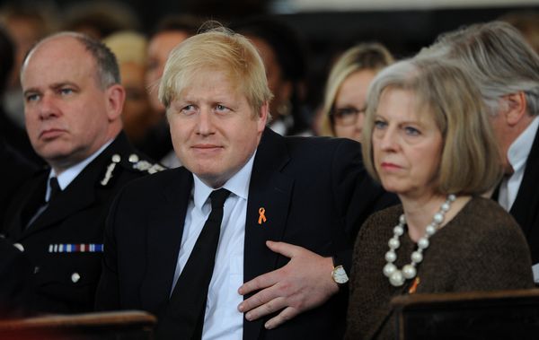 Boris Johnson (C) and Theresa May (R) Boris Johnson (C) and Theresa May (R) - Sputnik International